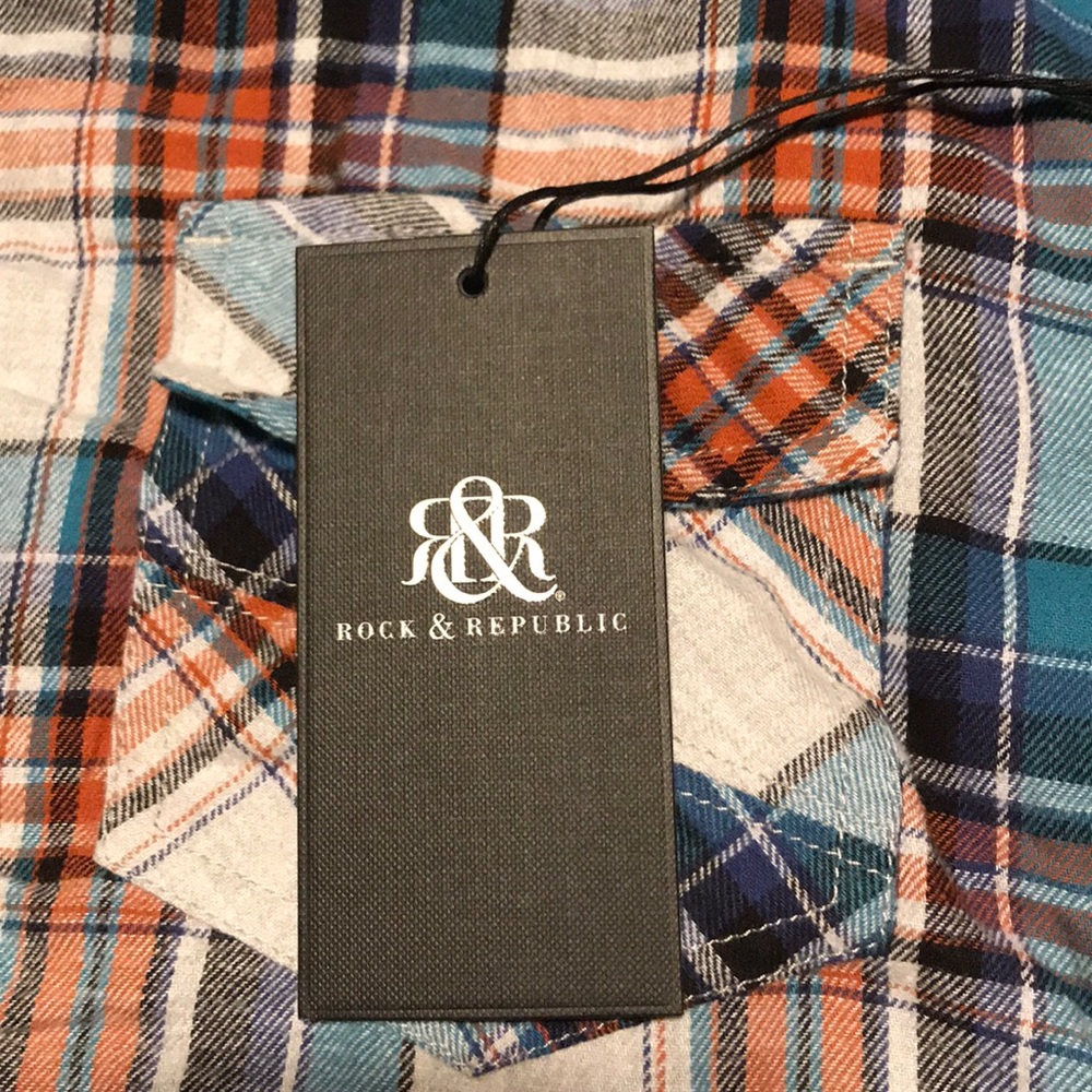 Rock and Republic long sleeve button down - Picture 2 of 2